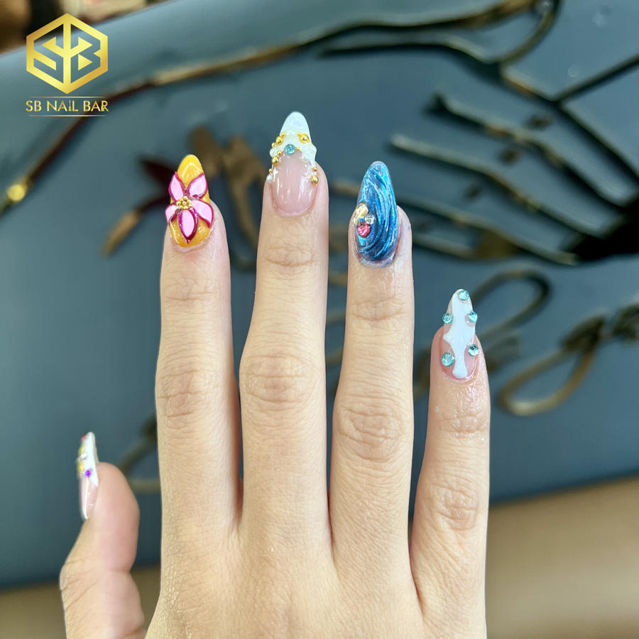 Elegant nail art